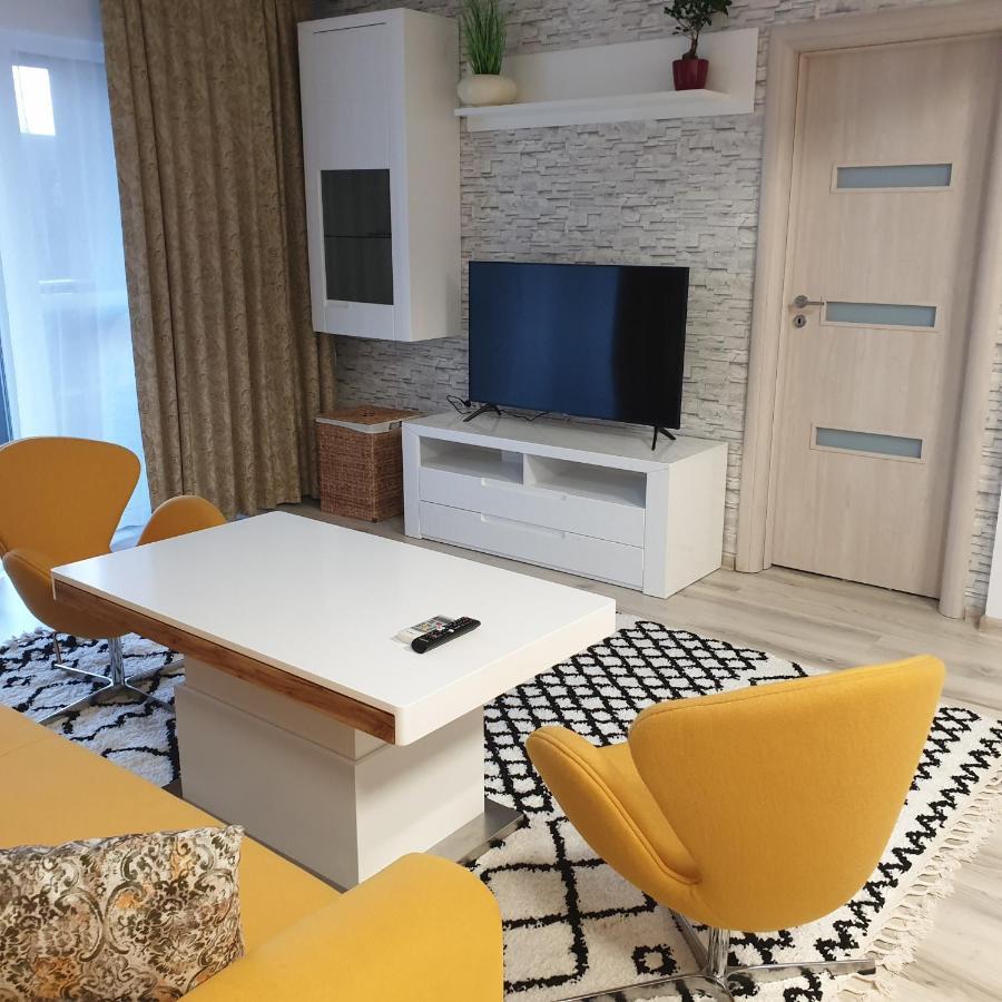 Carolina Sweet Apartament Nagyvárad Kültér fotó